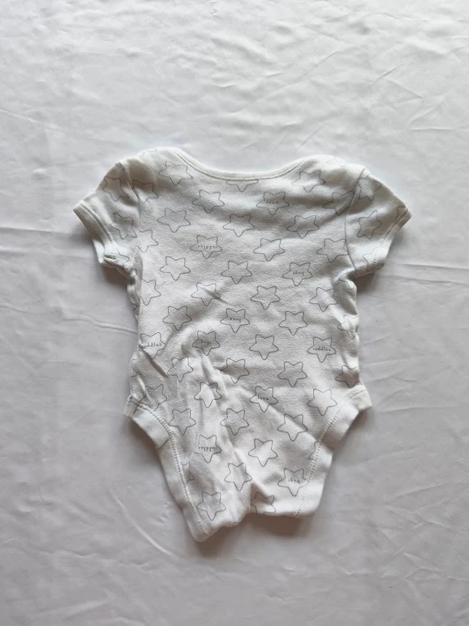 Body de mangas curtas Primark 3 meses branco com estampa de estrelas – photo 3